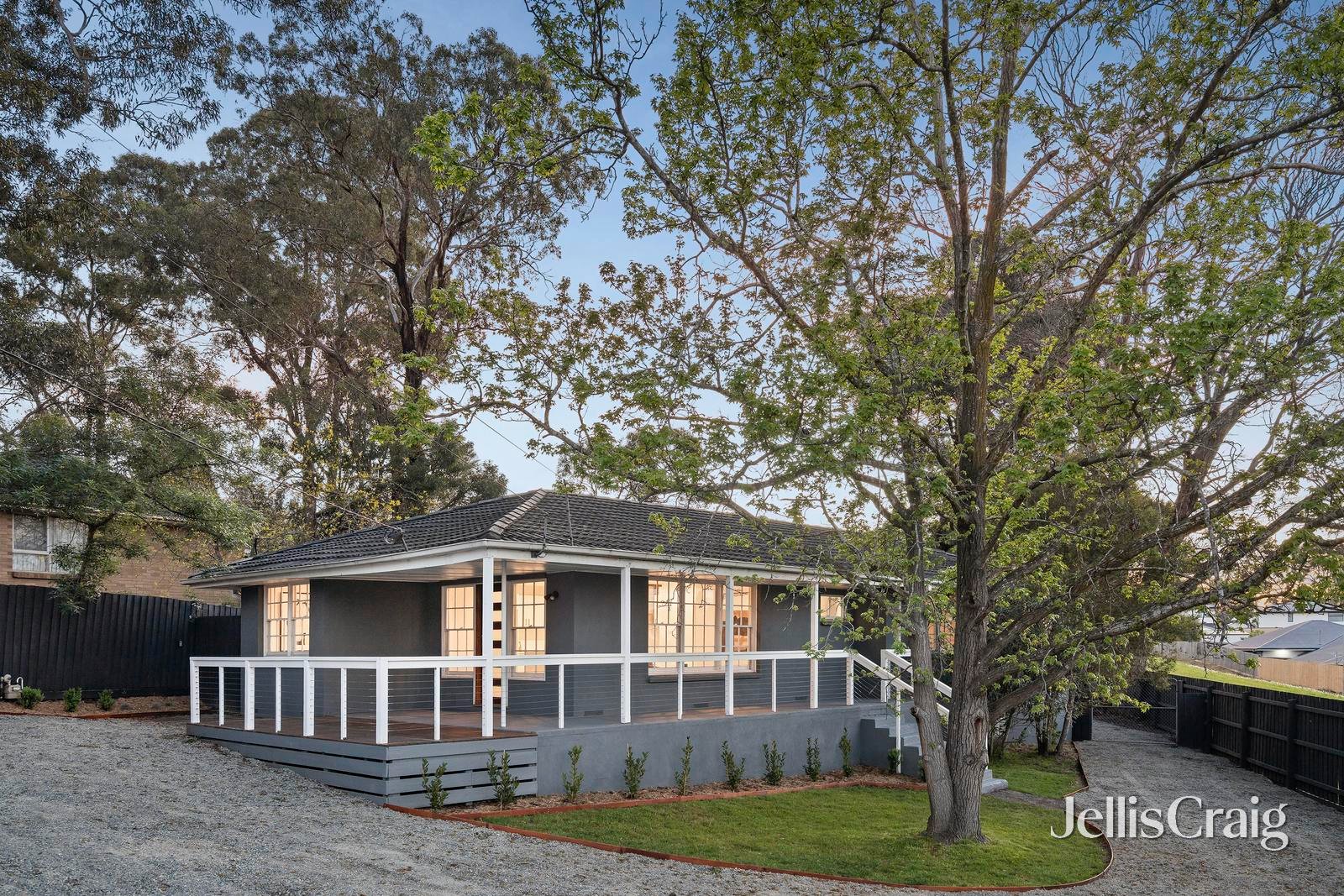 43 Hawthory Road, Kilsyth image 1