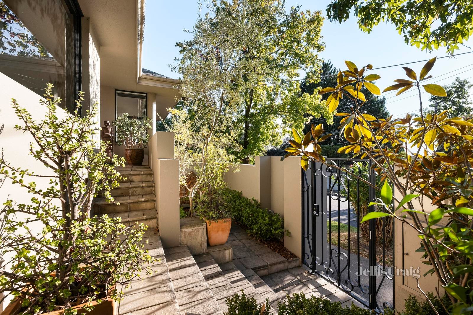 43 Heyington Place, Toorak image 2