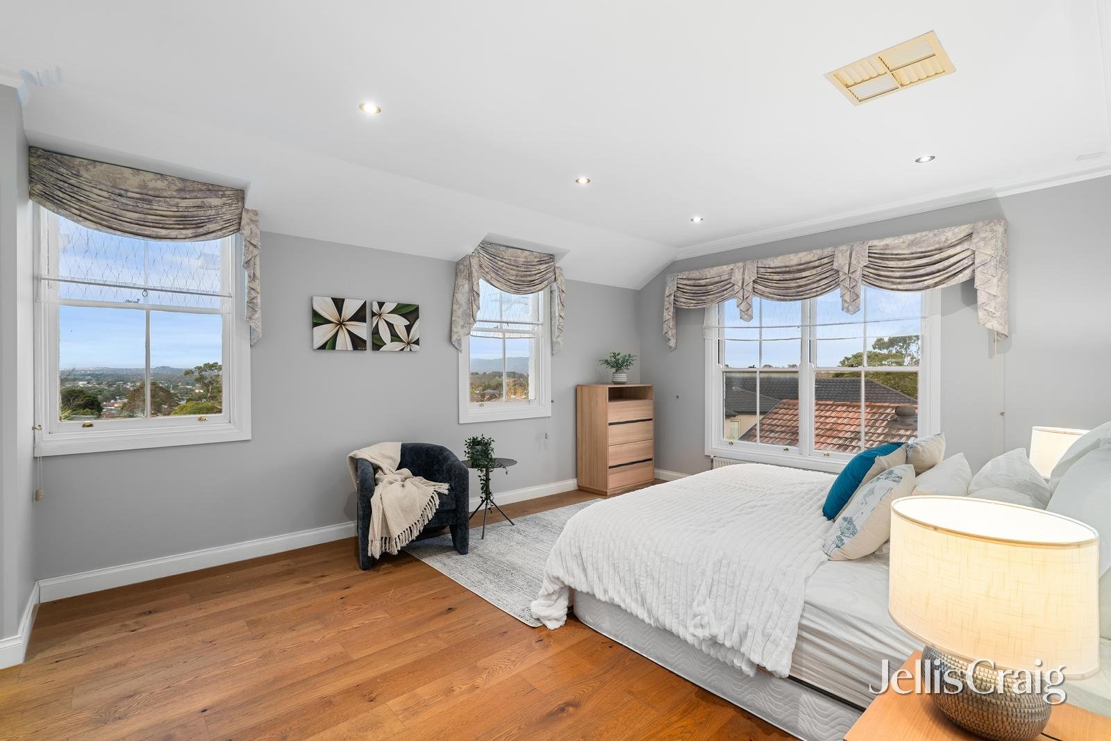 43 Hinkler Road, Glen Waverley image 6