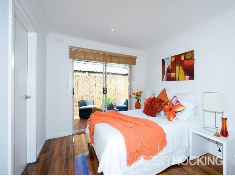 4/3 Jubilee Street, Newport image 1