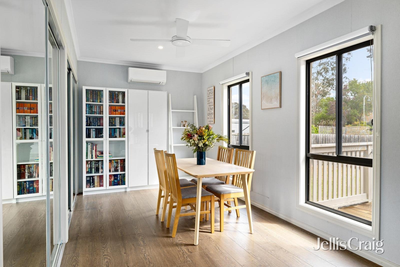 43 Kinnoull Grove, Glen Waverley image 5