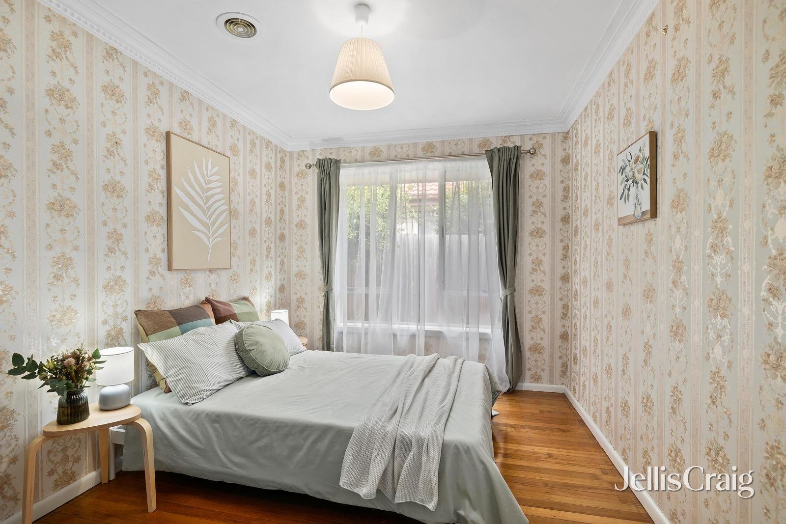 43 Kinnoull Grove, Glen Waverley image 9