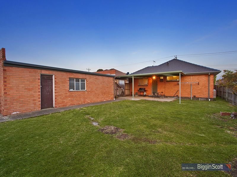 43 Macdonald, Altona North image 8