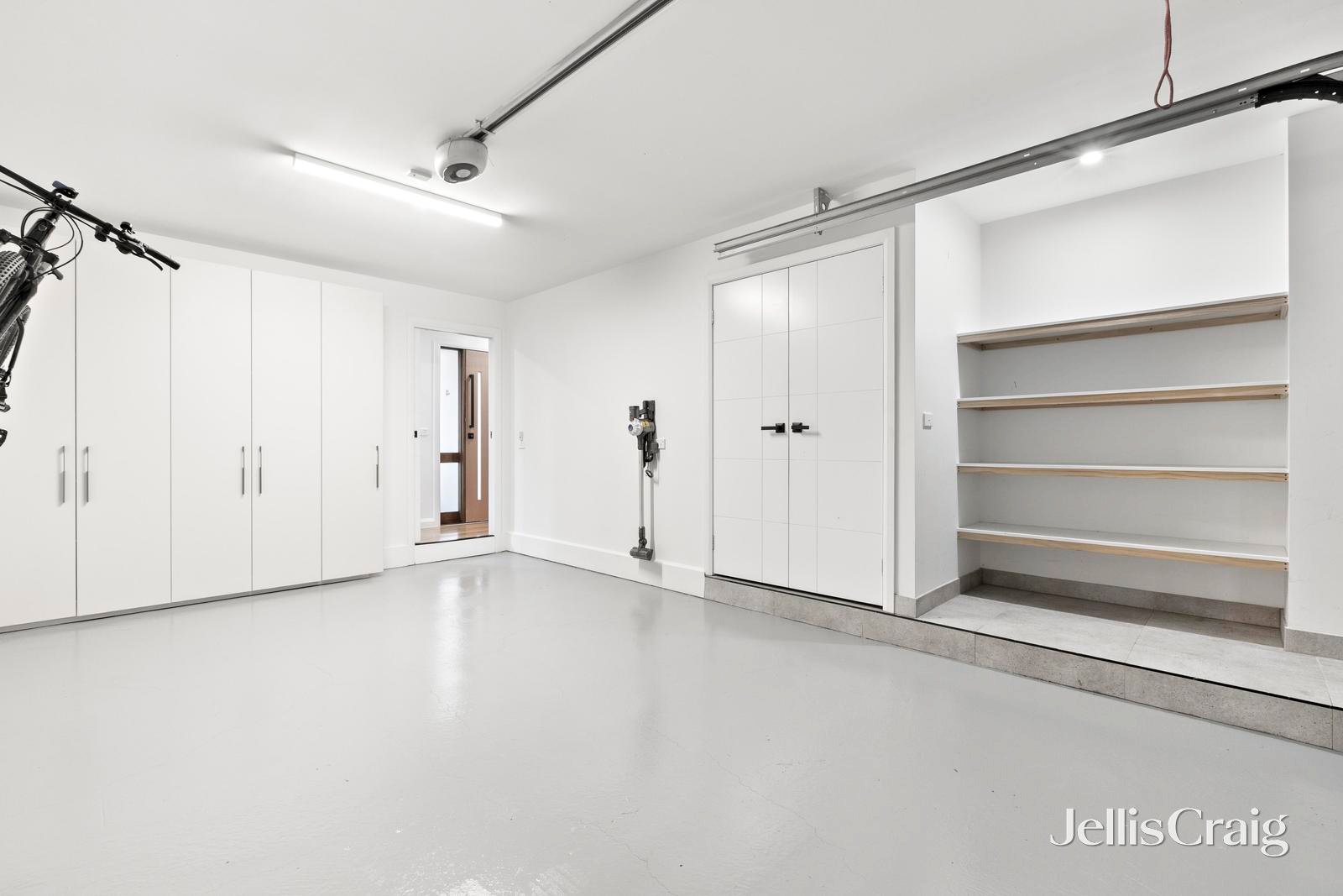 4/3 Mccracken Avenue, Pascoe Vale image 9