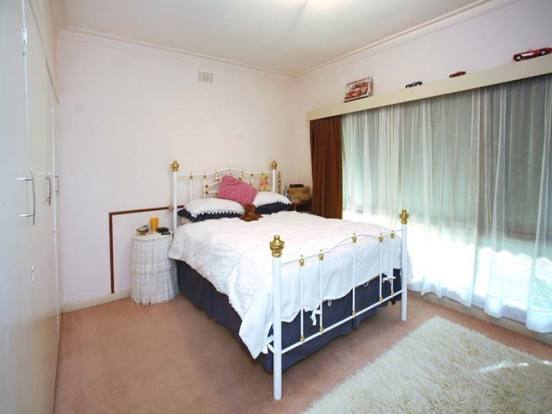 43 Monash Street, Box Hill South image 4