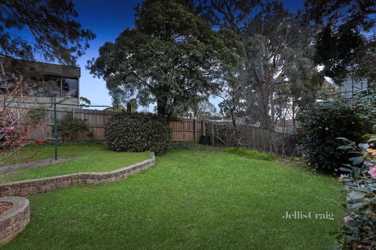 43 Monomeith Crescent, Mount Waverley image 11