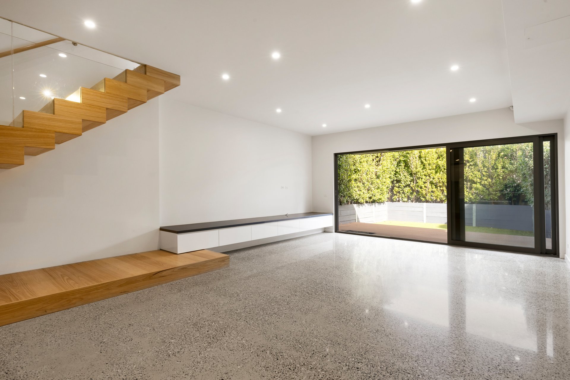 Property Gallery Thumbnail 3