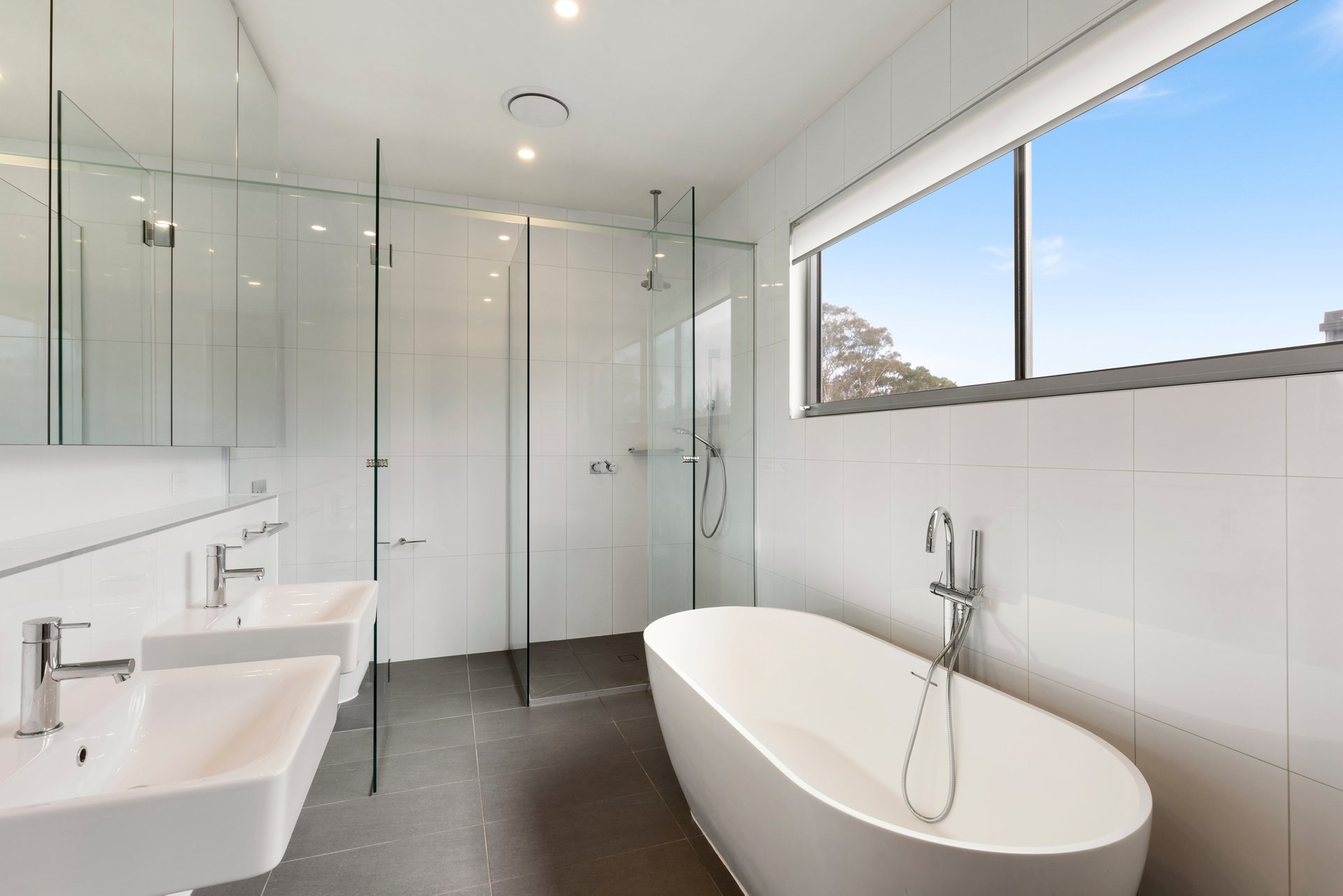 Property Gallery Thumbnail 6