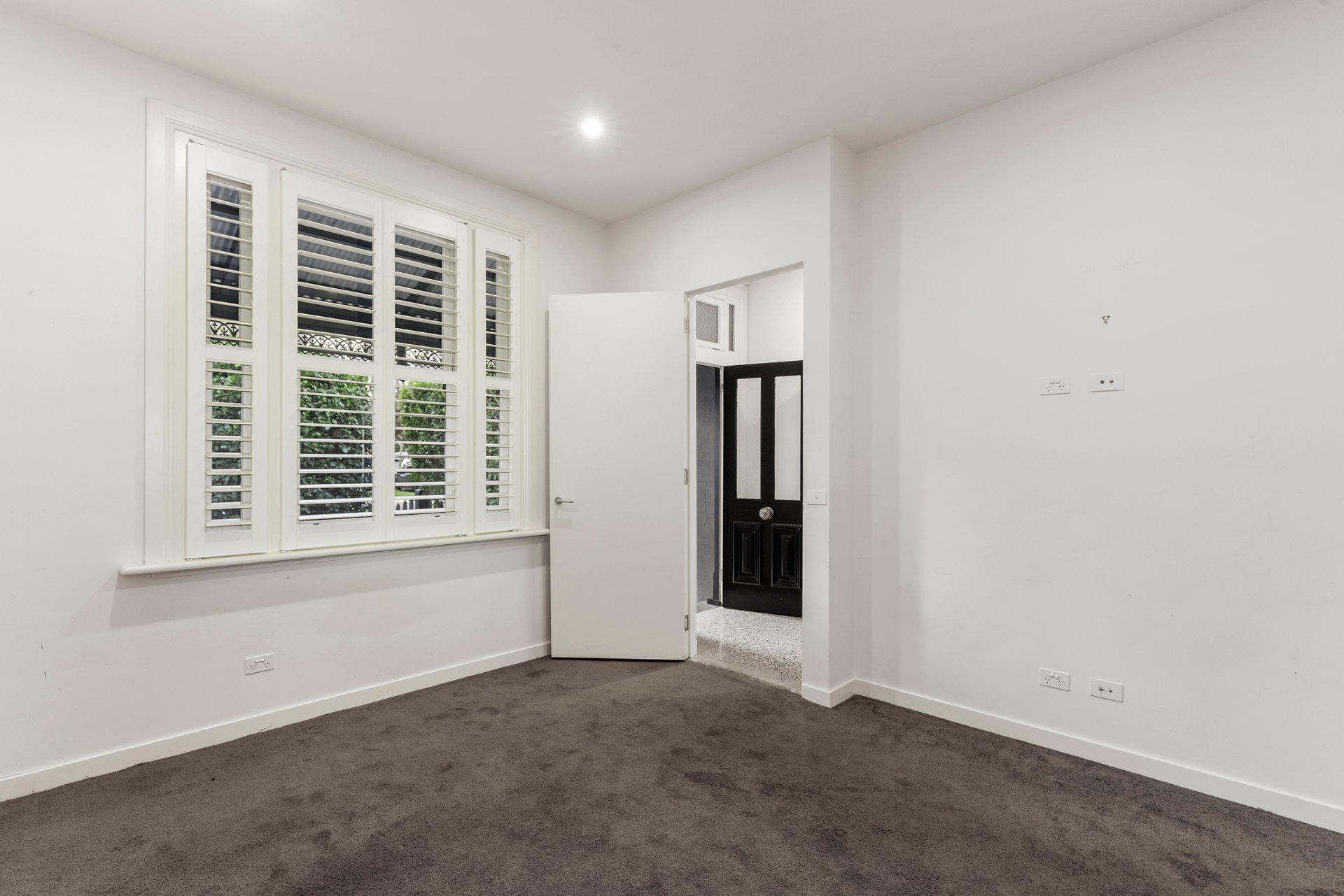 Property Gallery Thumbnail 5