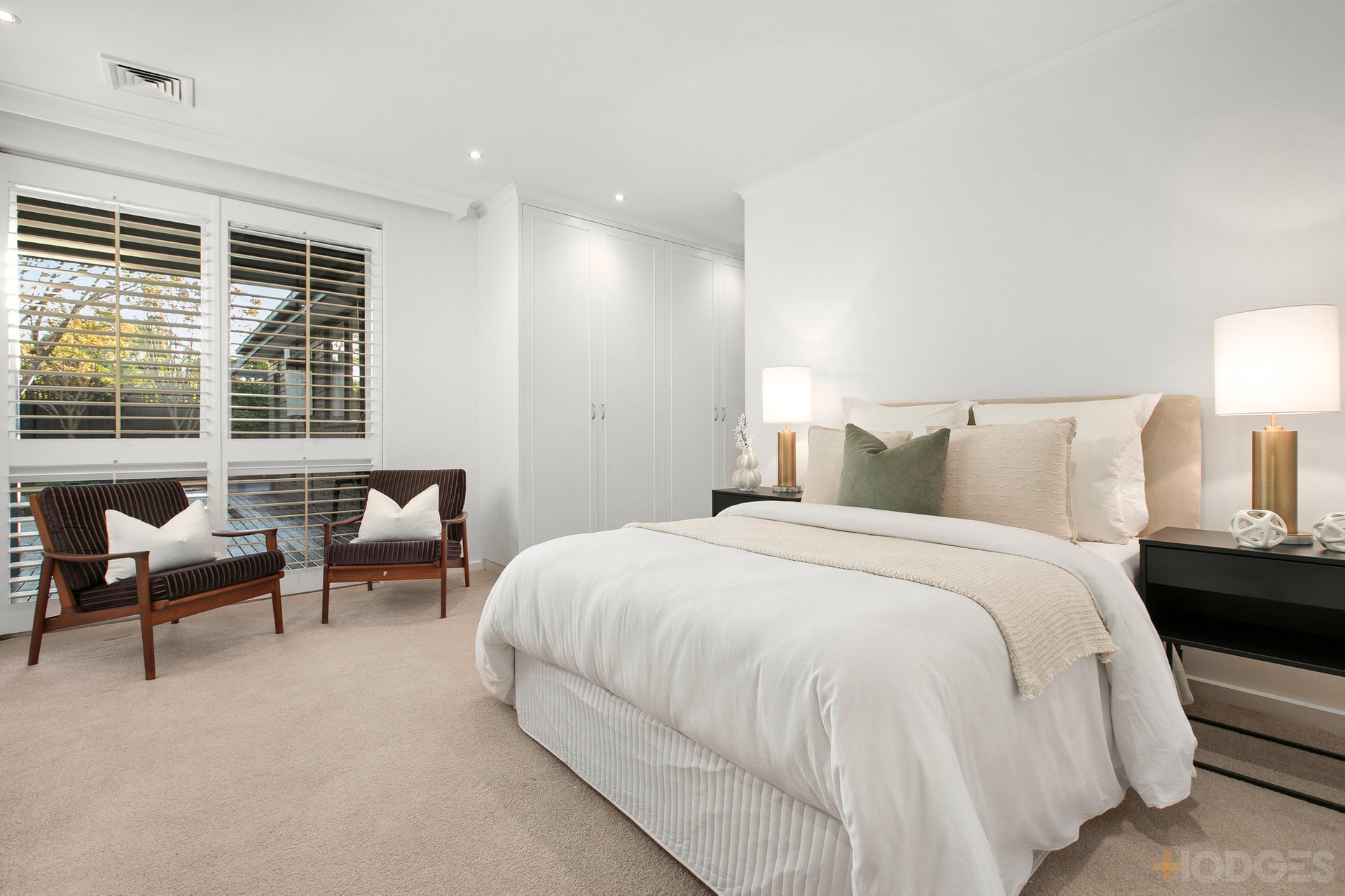 4 / 3 Oak Grove Brighton