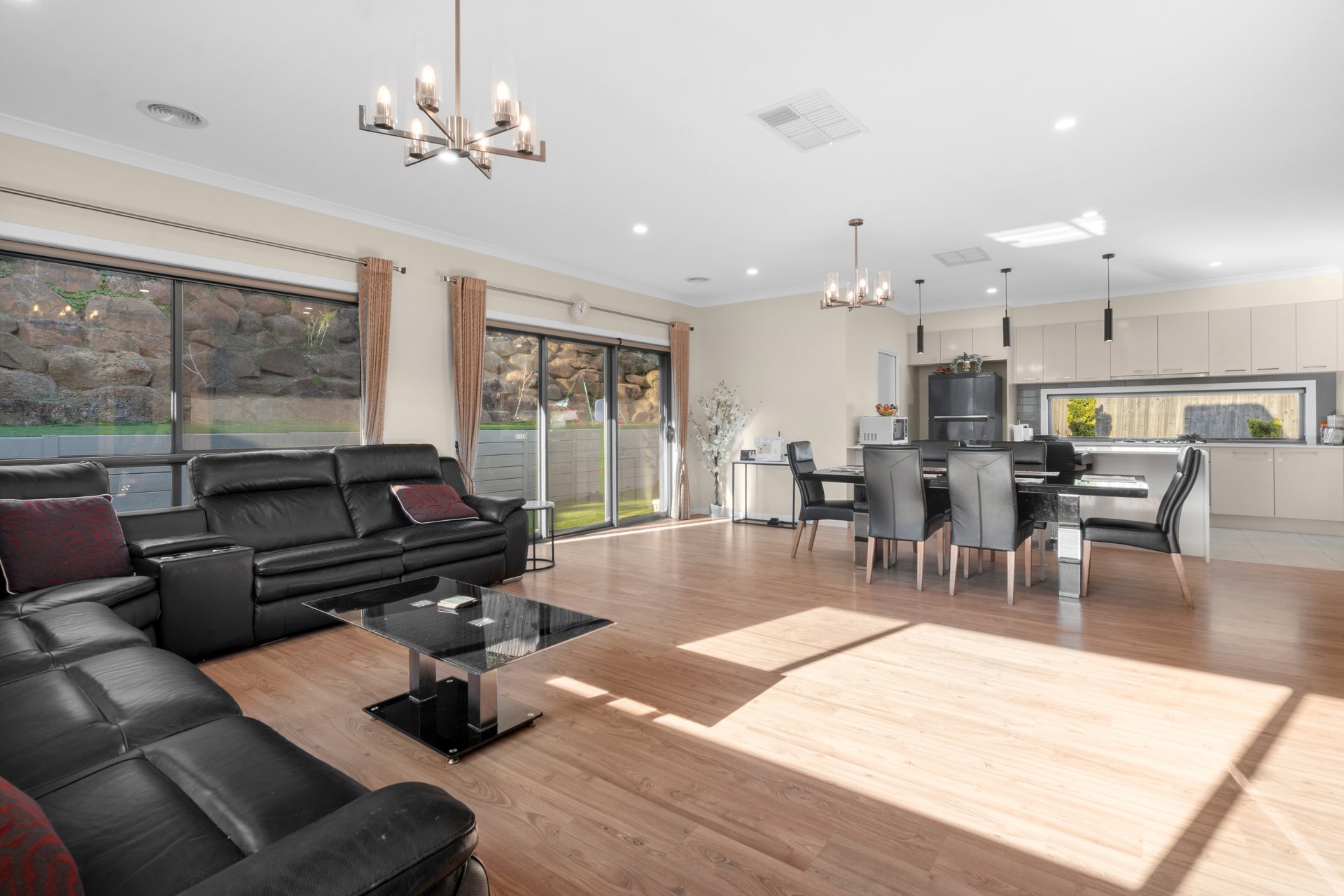 43 Outlook Drive, Chirnside Park image 1