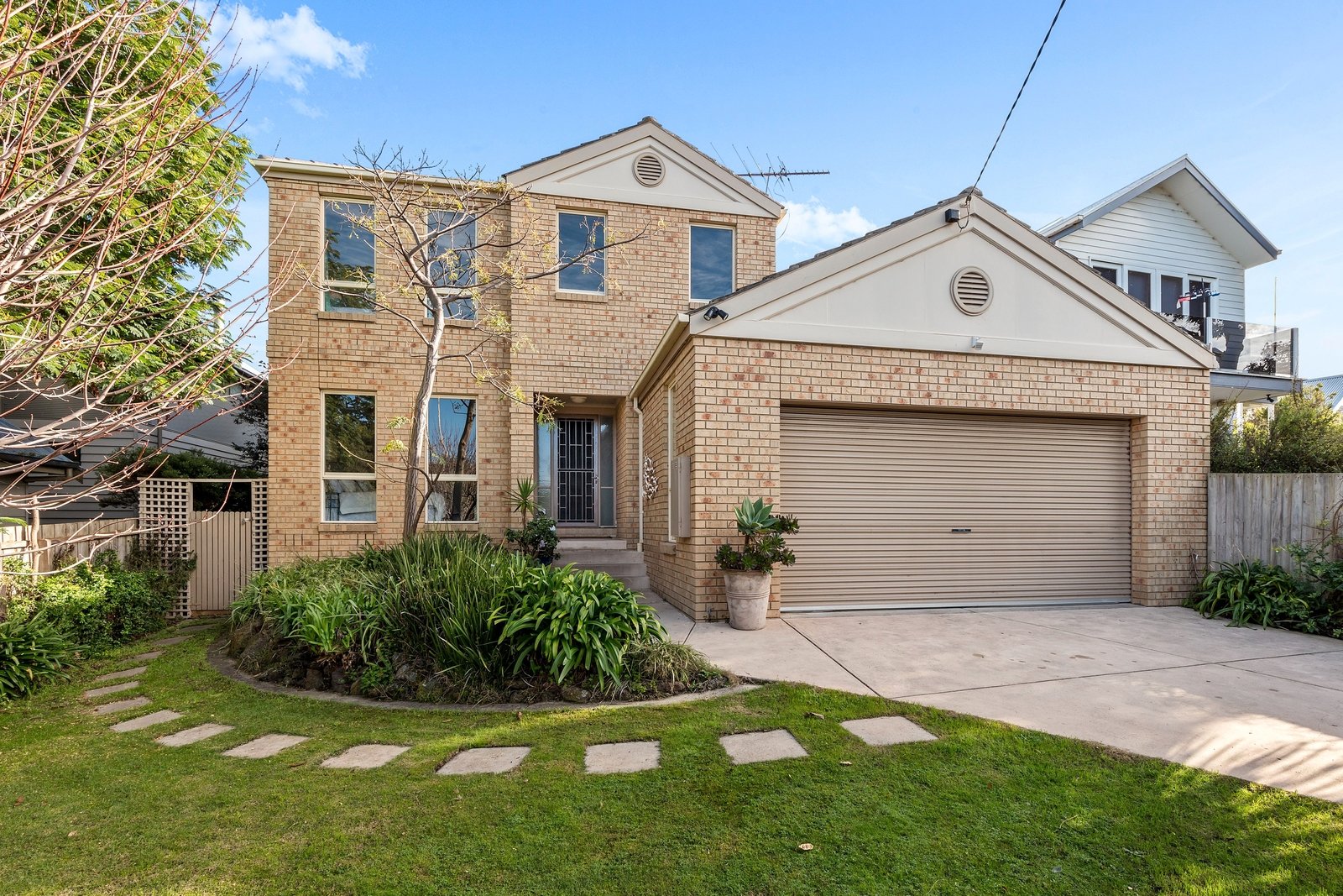 Property Gallery Thumbnail 3