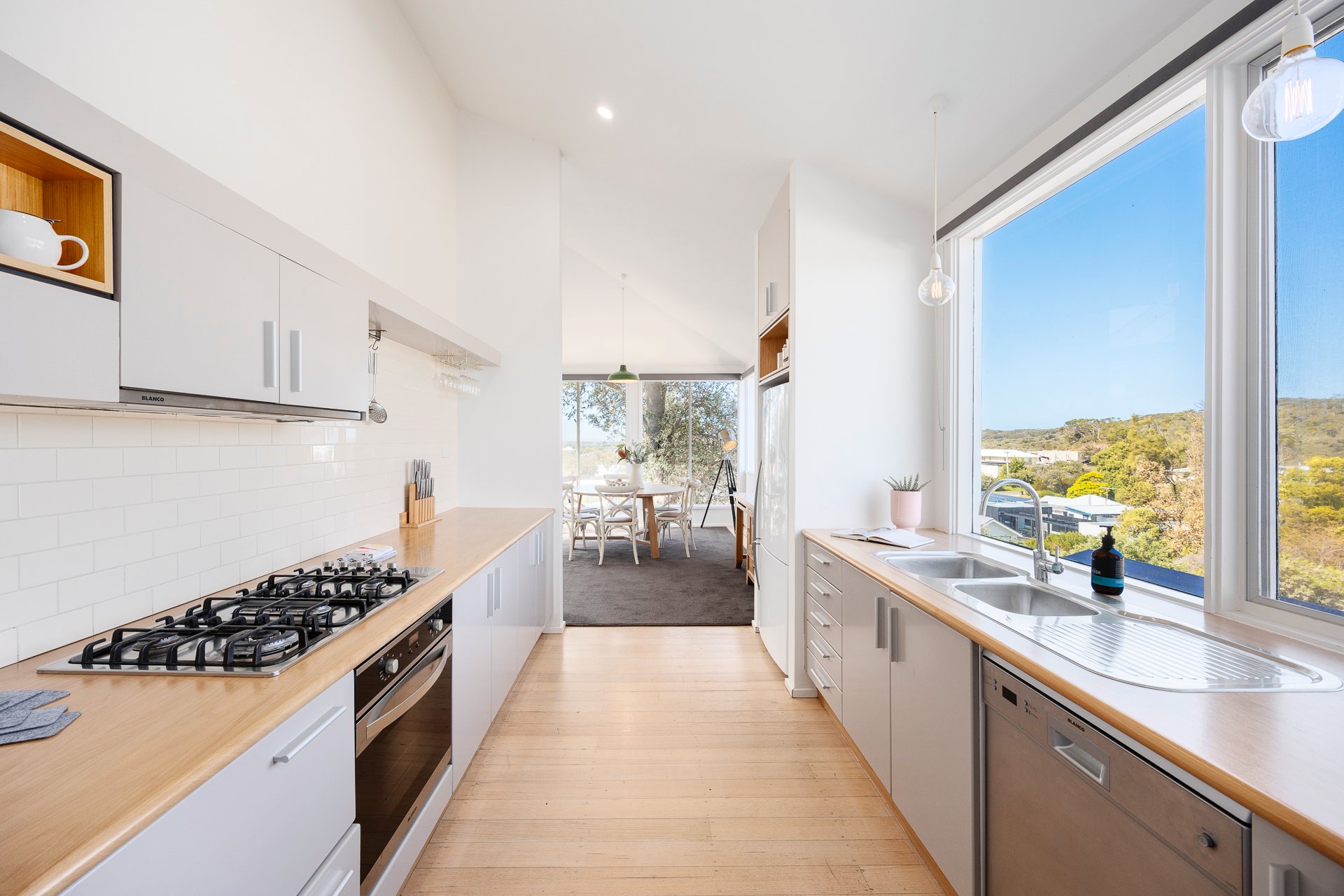 43 Queens Road, Sorrento image 3