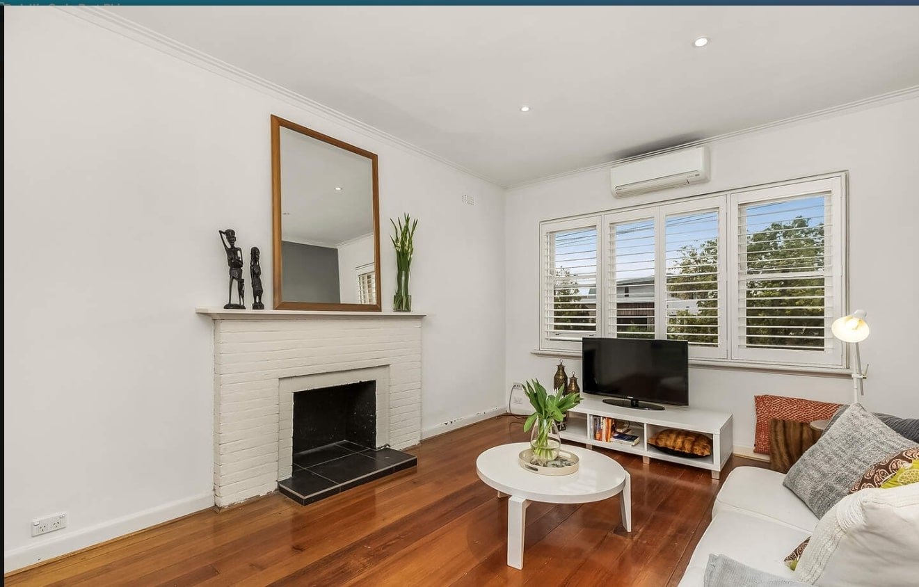 4/3 Scott Street, Elwood image 1