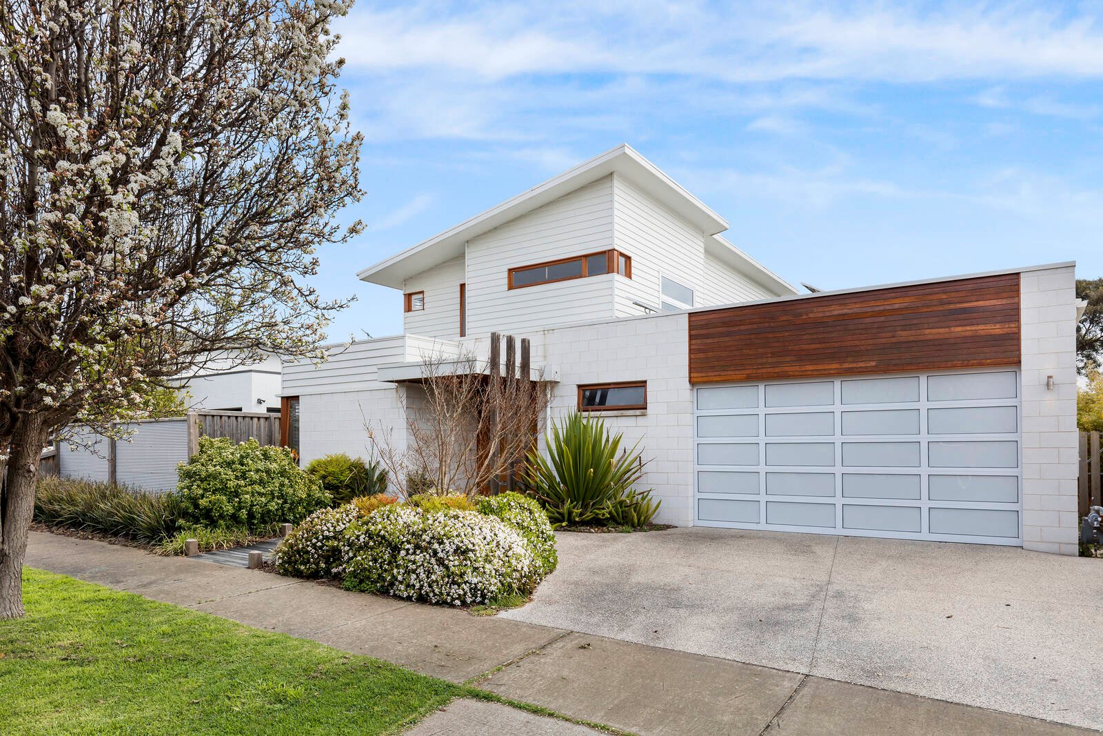 Property Gallery - Main Image