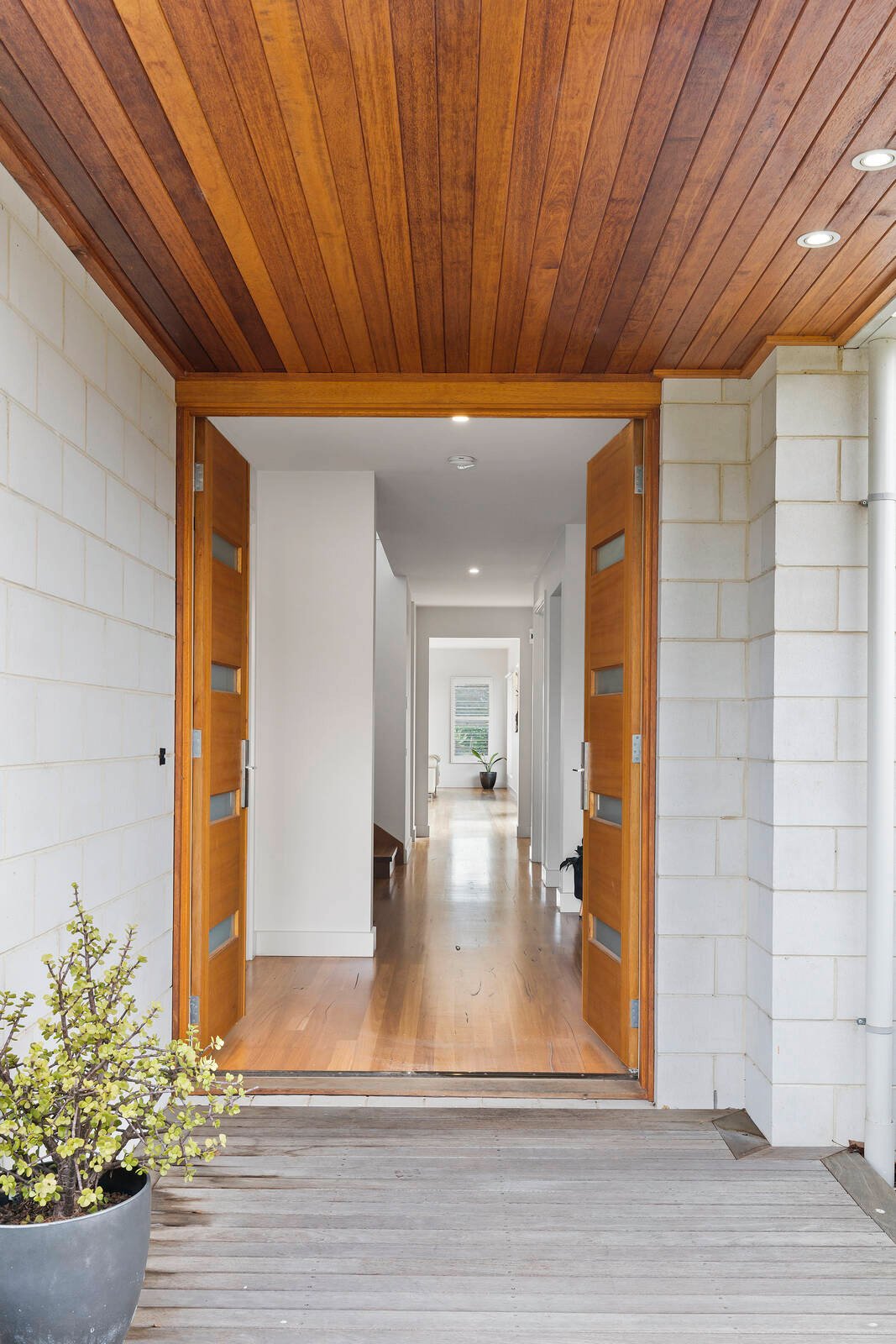 Property Gallery Thumbnail 3