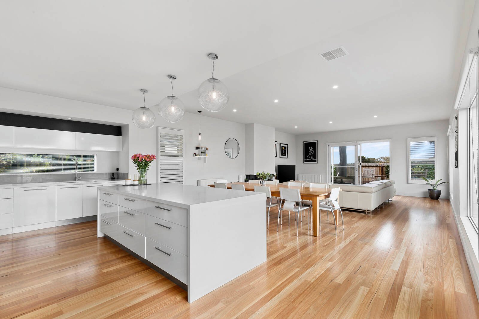 Property Gallery Thumbnail 6