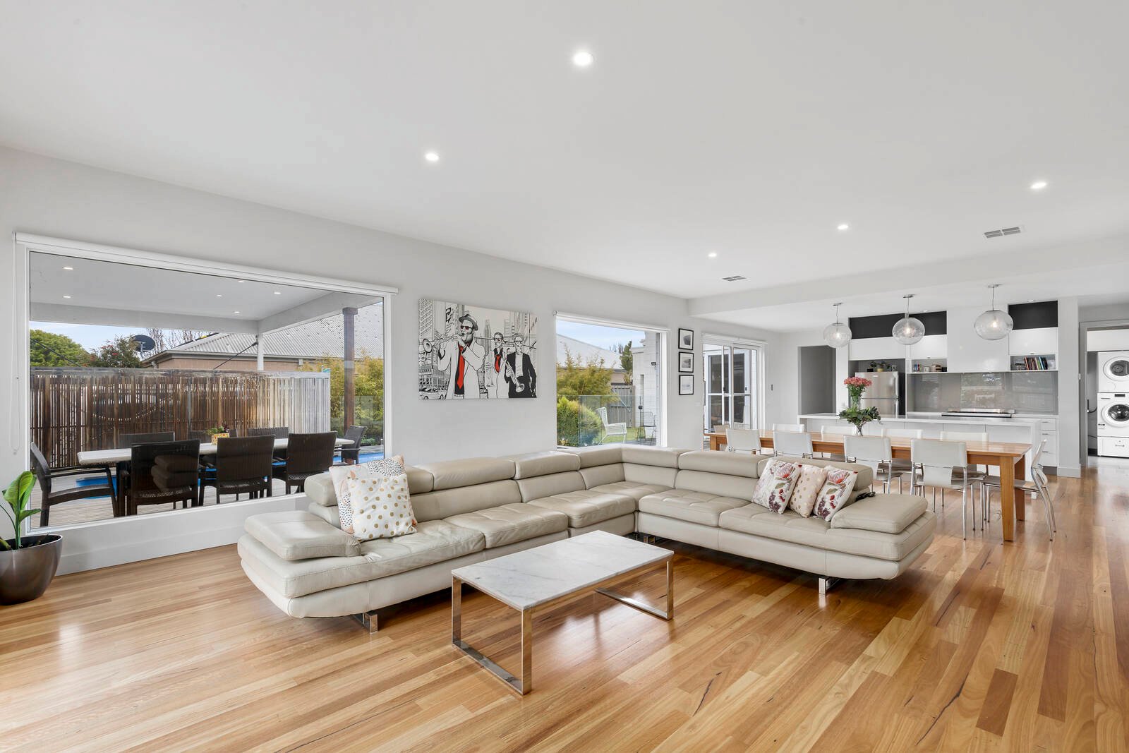 Property Gallery Thumbnail 8