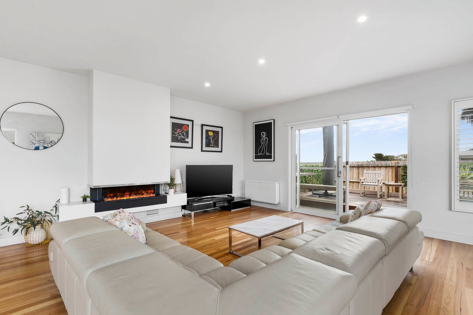 Property Gallery Thumbnail 9