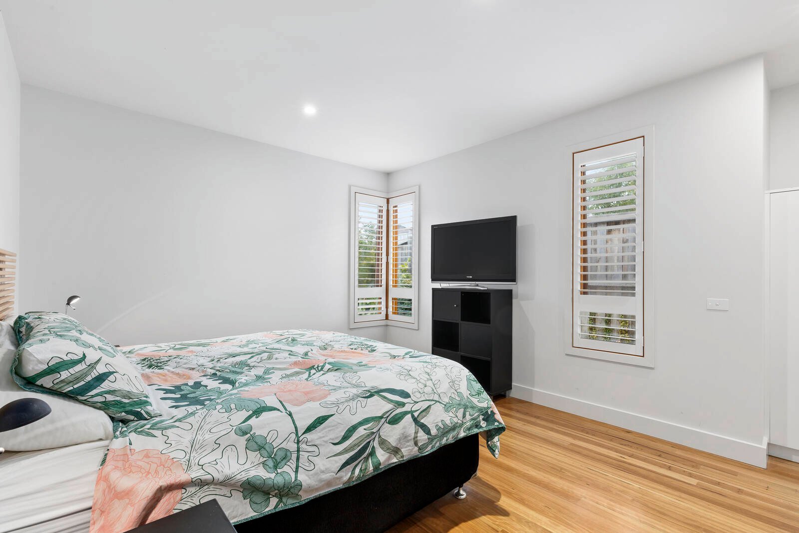 Property Gallery Thumbnail 11
