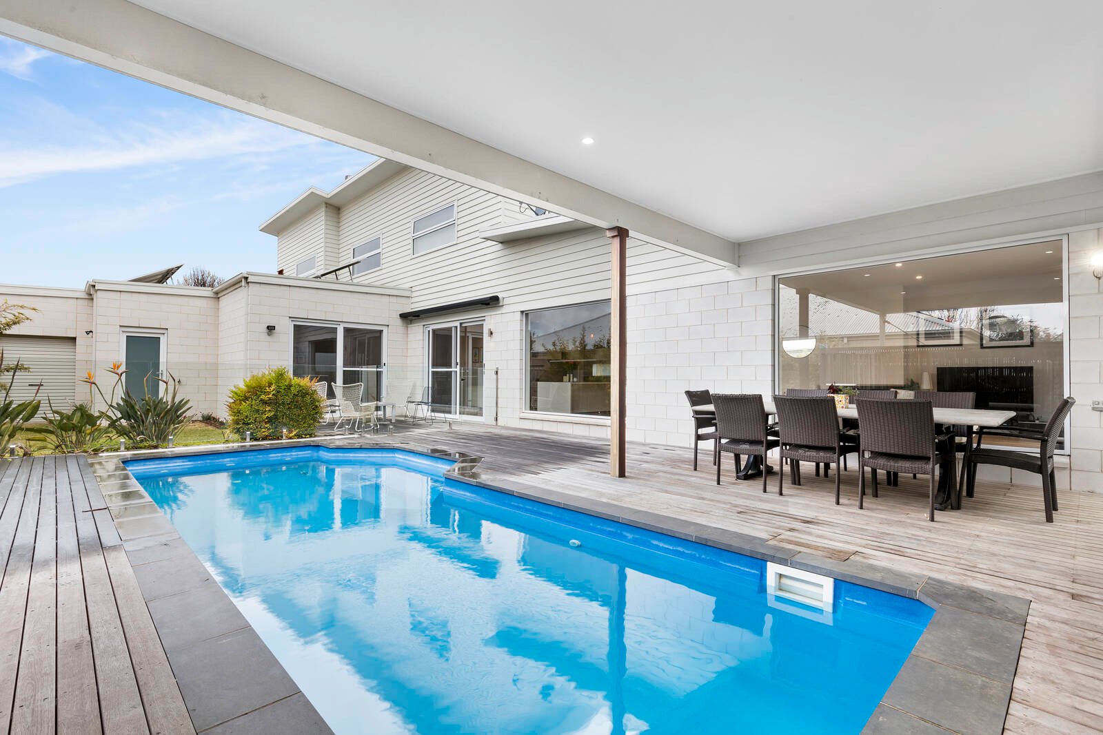 Property Gallery Thumbnail 17