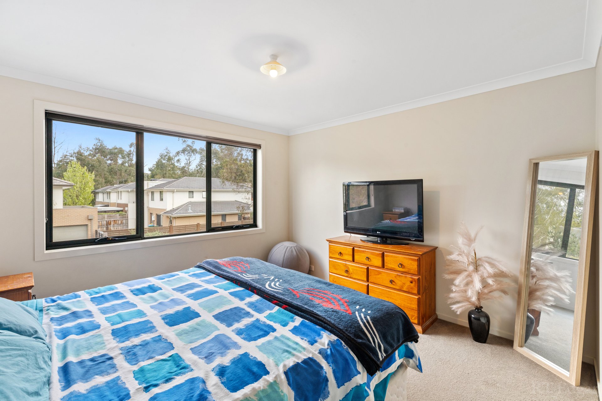 Property Gallery Thumbnail 8