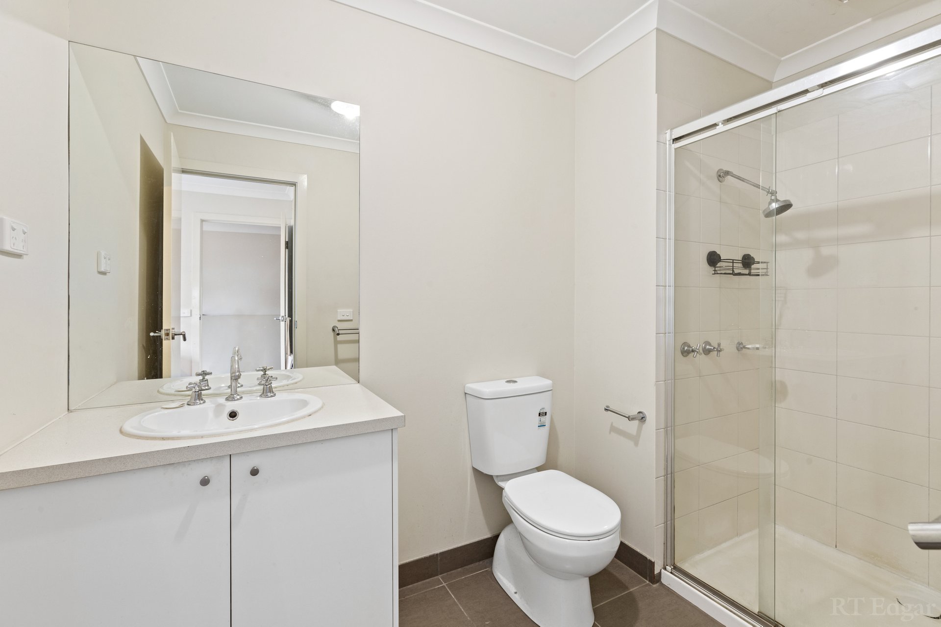 Property Gallery Thumbnail 9