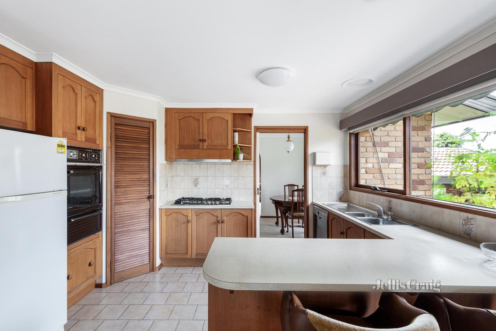 43 St Clems Street, Eltham North image 3