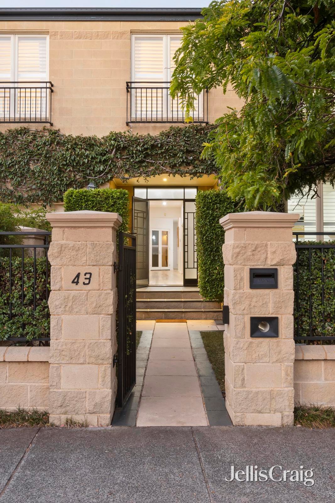 43 Stanley Street, Black&nbsp;Rock image 4