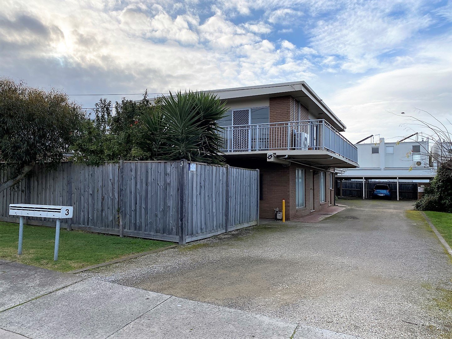 4/3 Stanley Street, Newtown image 1