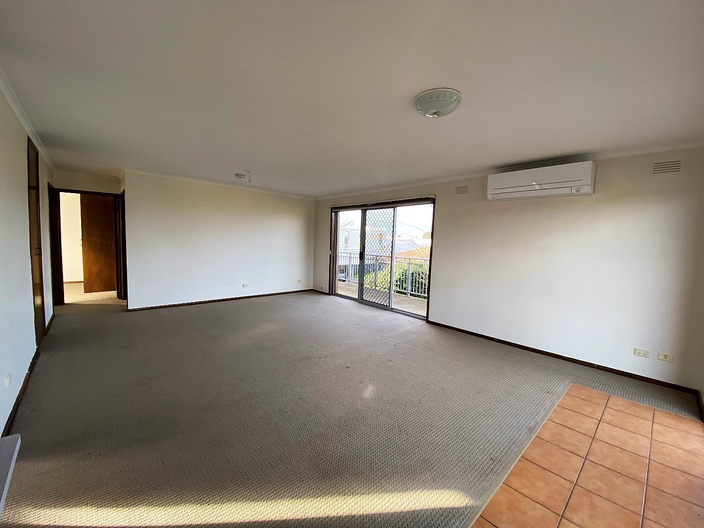 4/3 Stanley Street, Newtown image 6