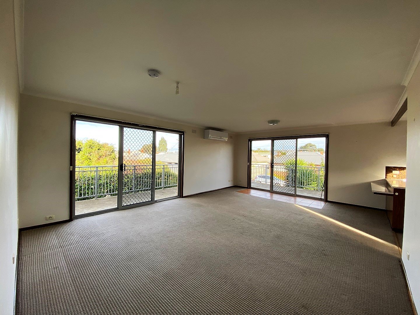 4/3 Stanley Street, Newtown image 8