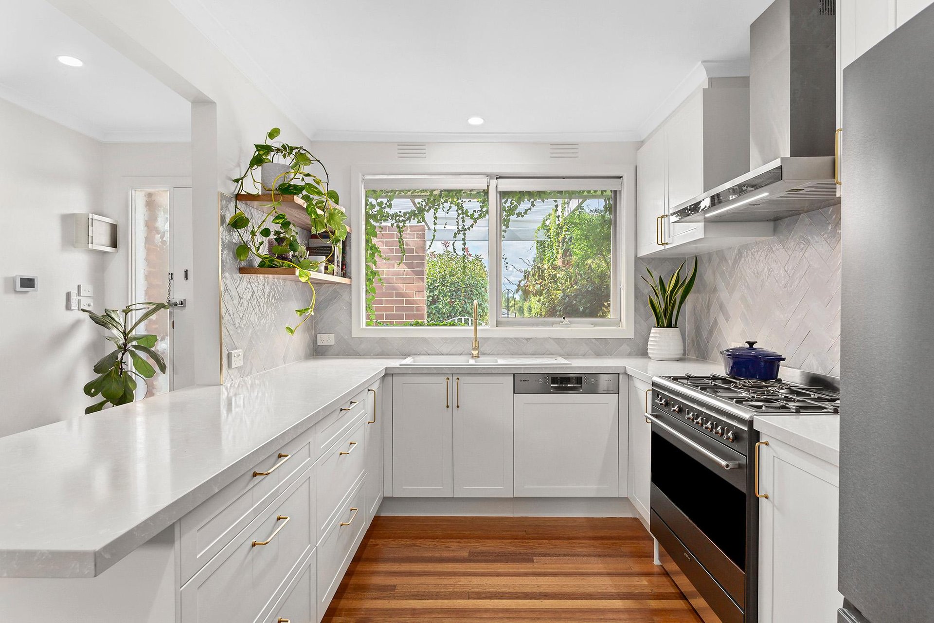 4/3 Station Street, Kew East image 3