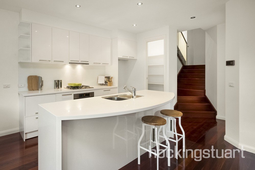43 Sweyn Street, Balwyn North image 6