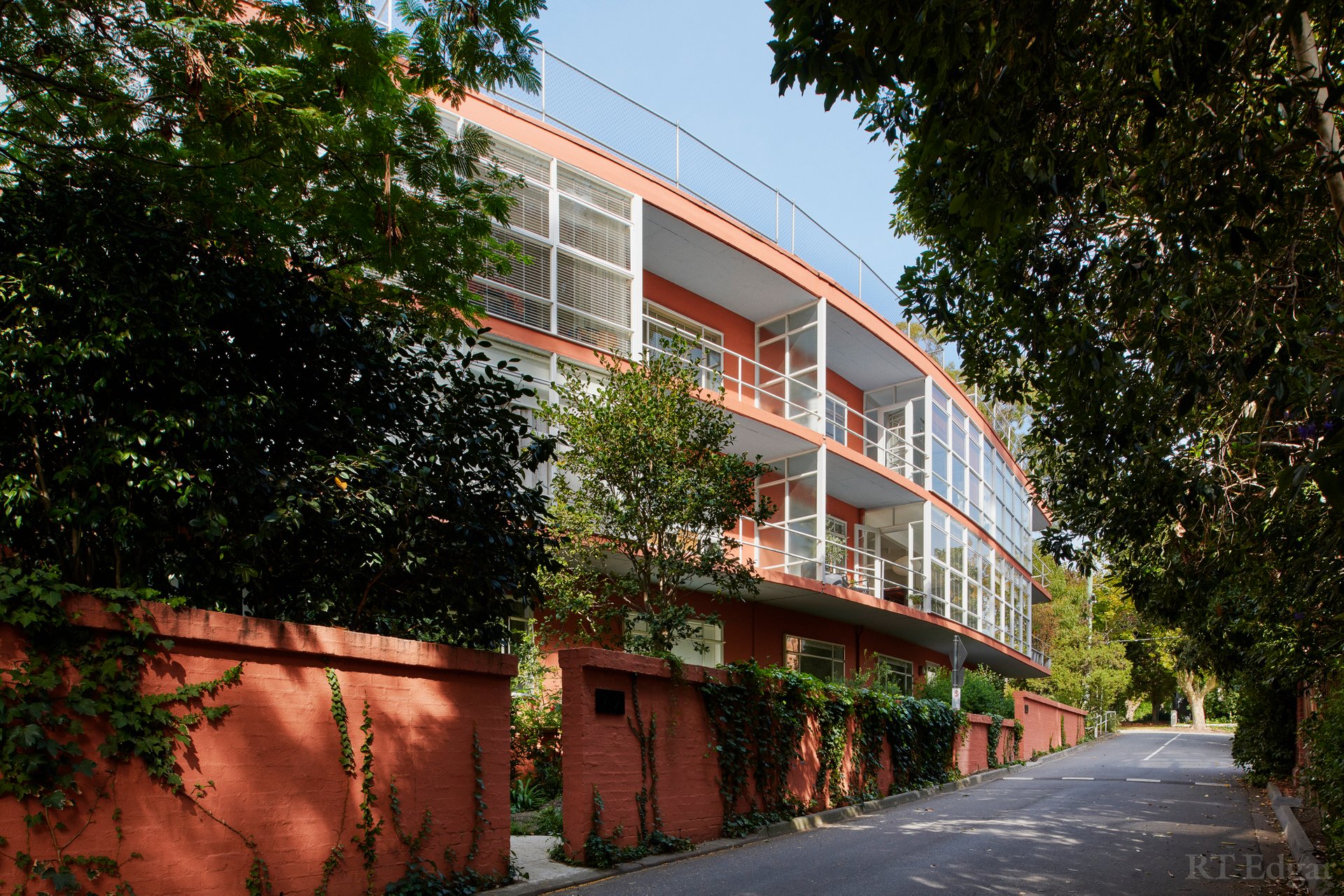 Property Gallery Thumbnail 12