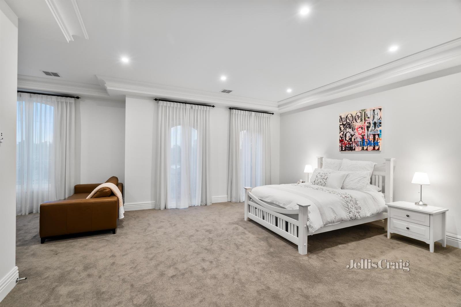 43 The Highway, Mount Waverley image 9