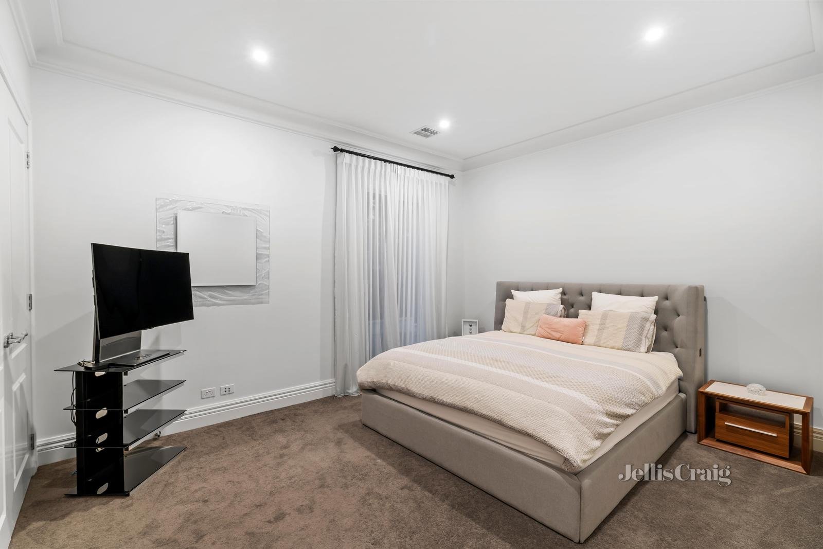 43 The Highway, Mount Waverley image 13