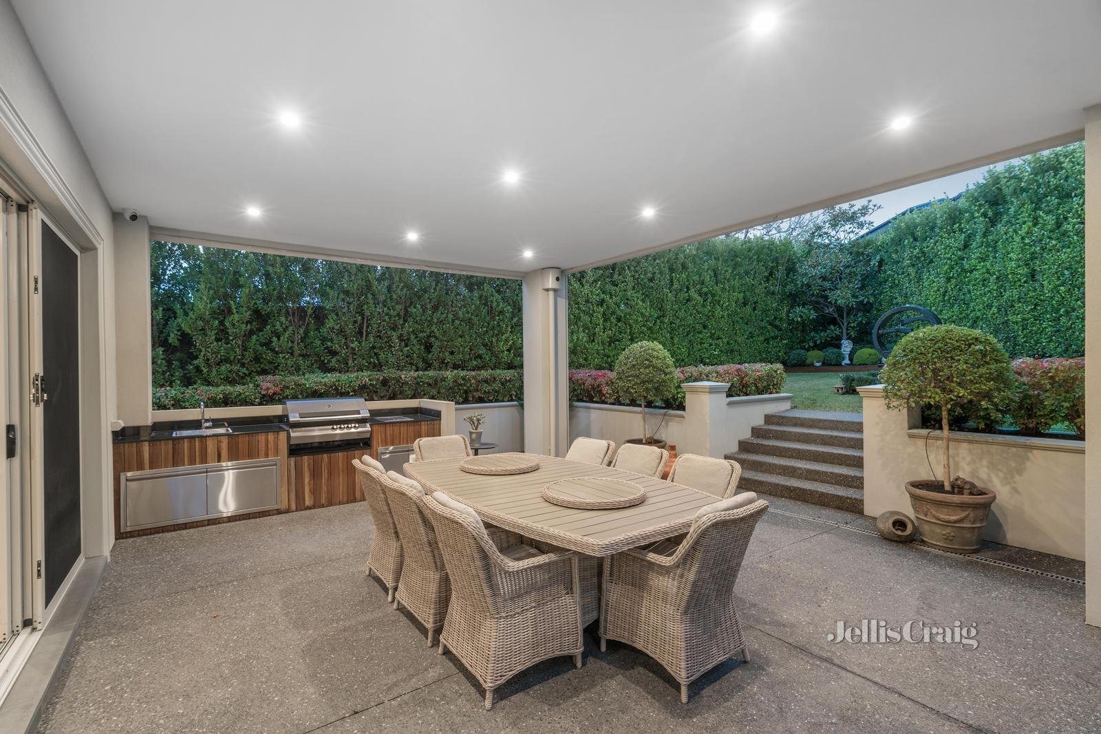 43 The Highway, Mount Waverley image 19