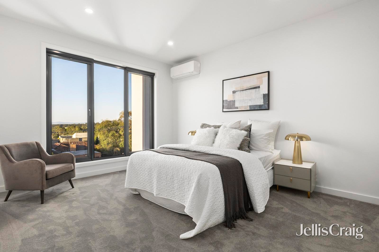 4/3 Thiele Street, Doncaster image 8