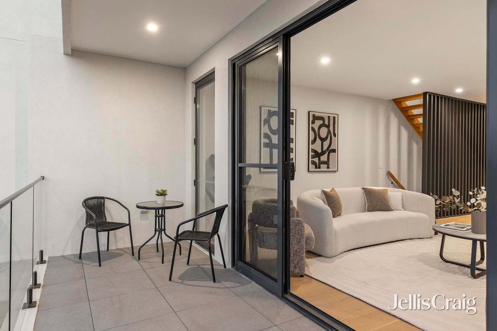 4/3 Thiele Street, Doncaster image 13