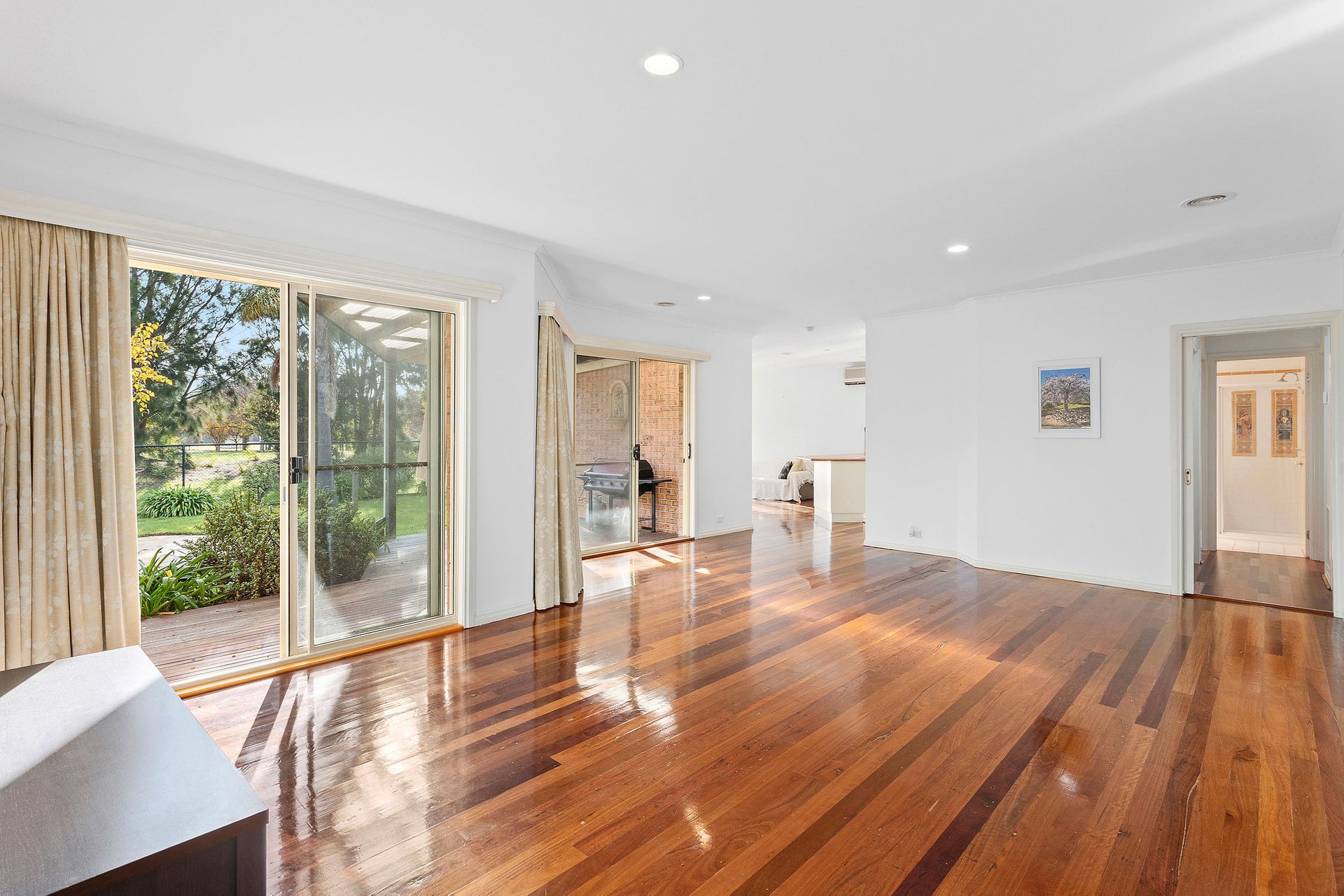 Property Gallery - Main Image