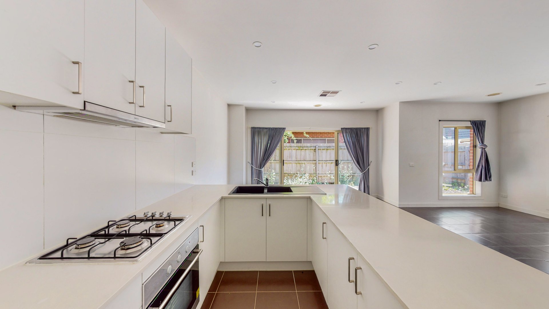 4/3 Vine Street, Braybrook image 4