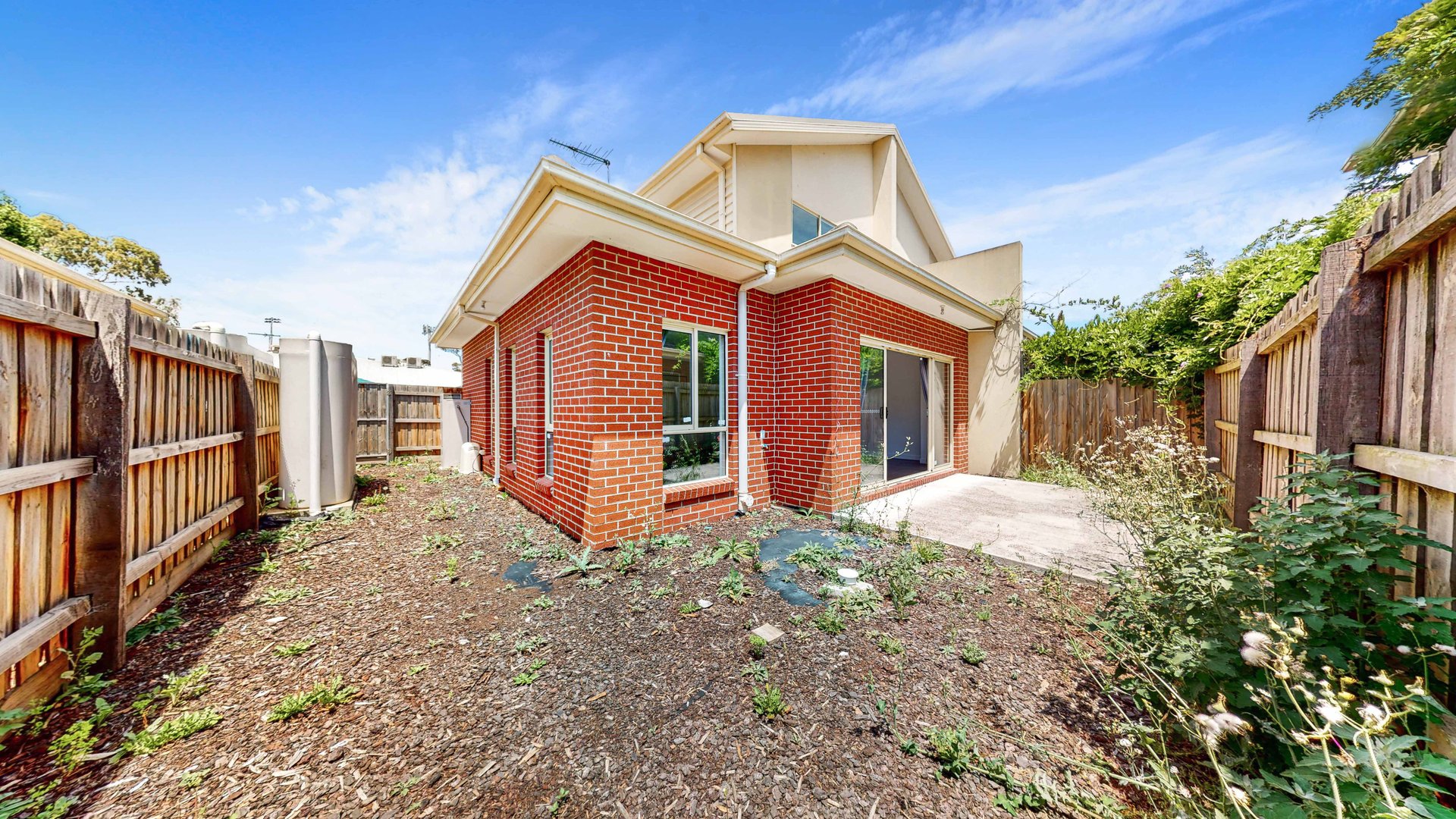 4/3 Vine Street, Braybrook image 2