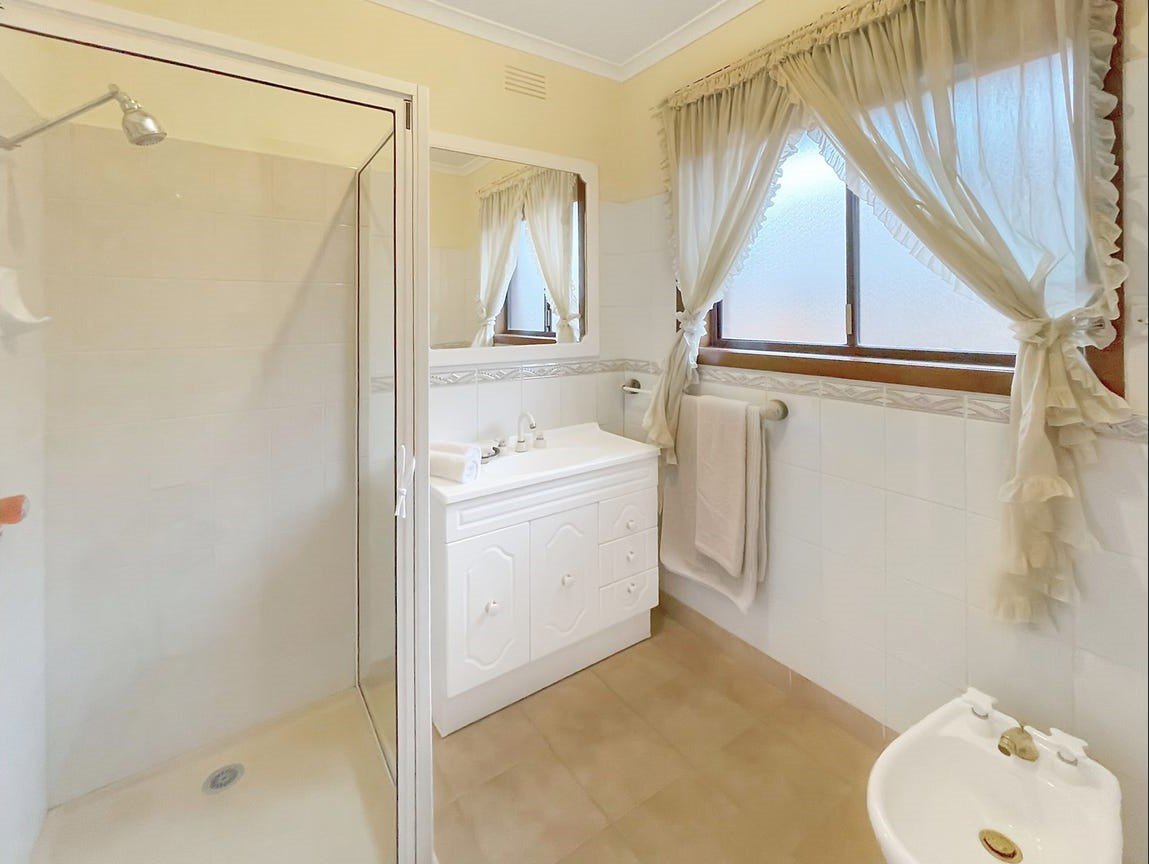 43 Vista Drive, Keilor&nbsp;East image 7