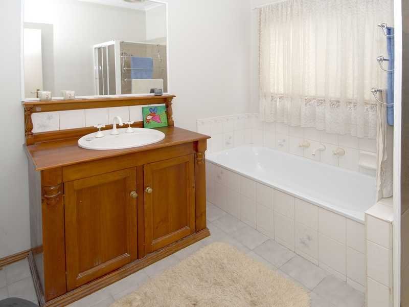 43 Waurnvale Drive, Belmont image 6