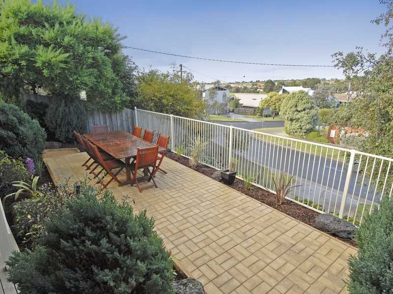 43 Waurnvale Drive, Belmont image 7