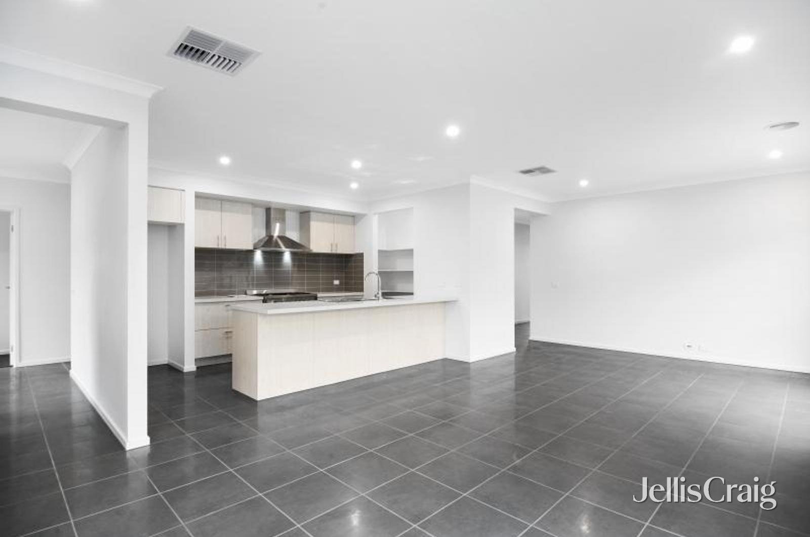 43 Wexford Street, Alfredton image 2