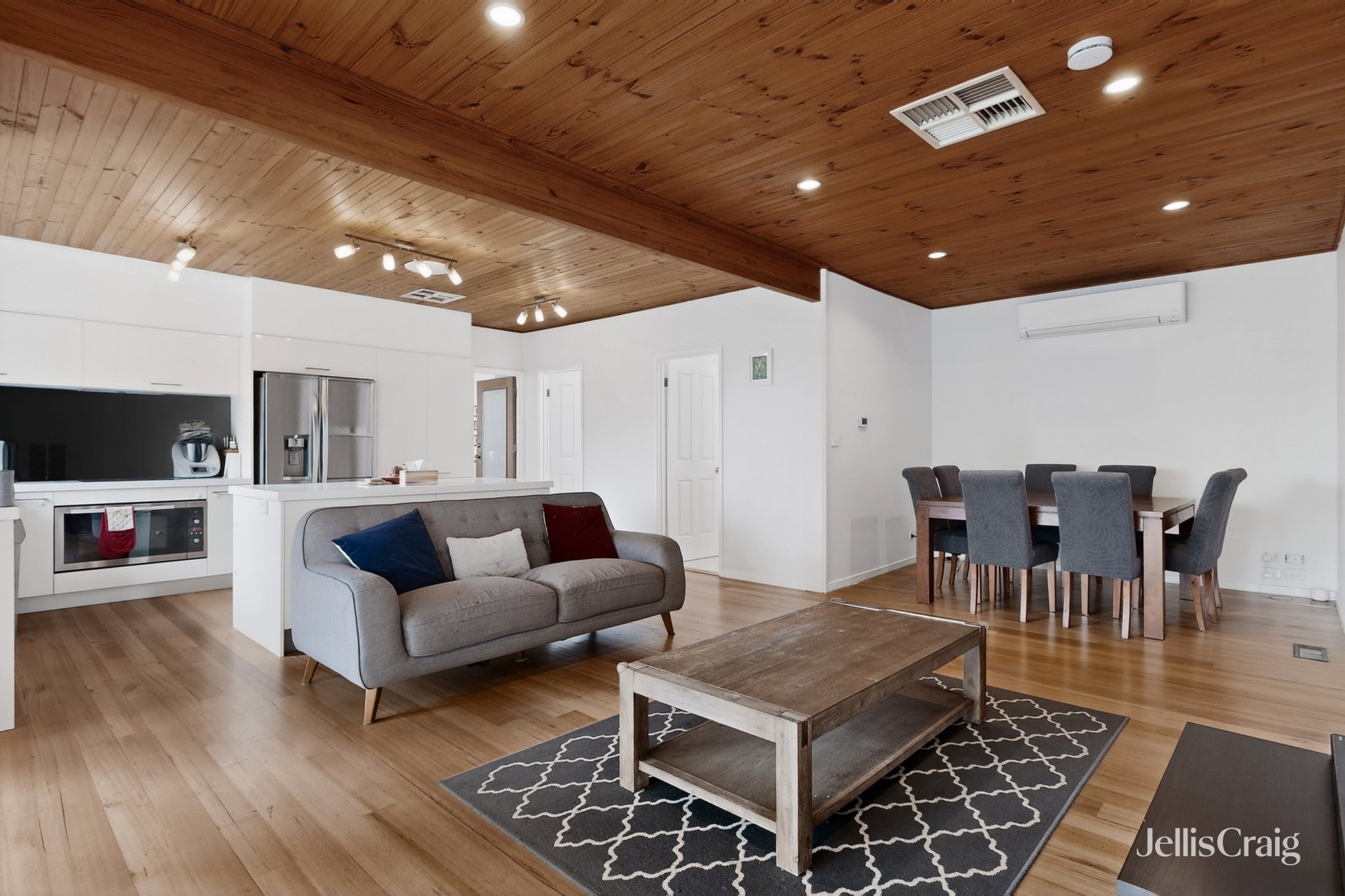 43 Woolart Street, Strathmore image 6