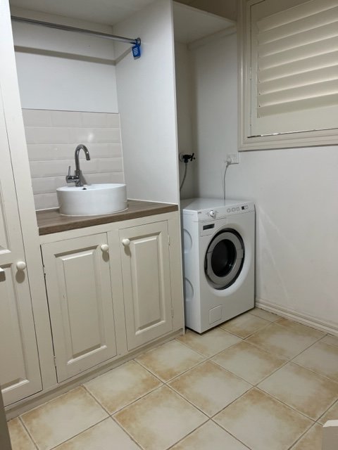 Property Gallery Thumbnail 3