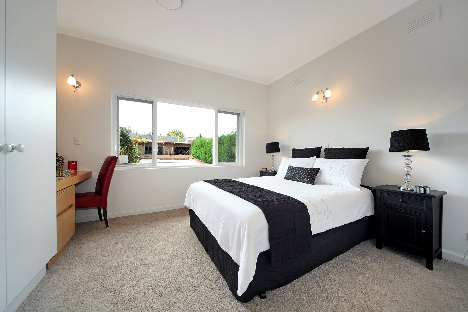 Property Gallery Thumbnail 4